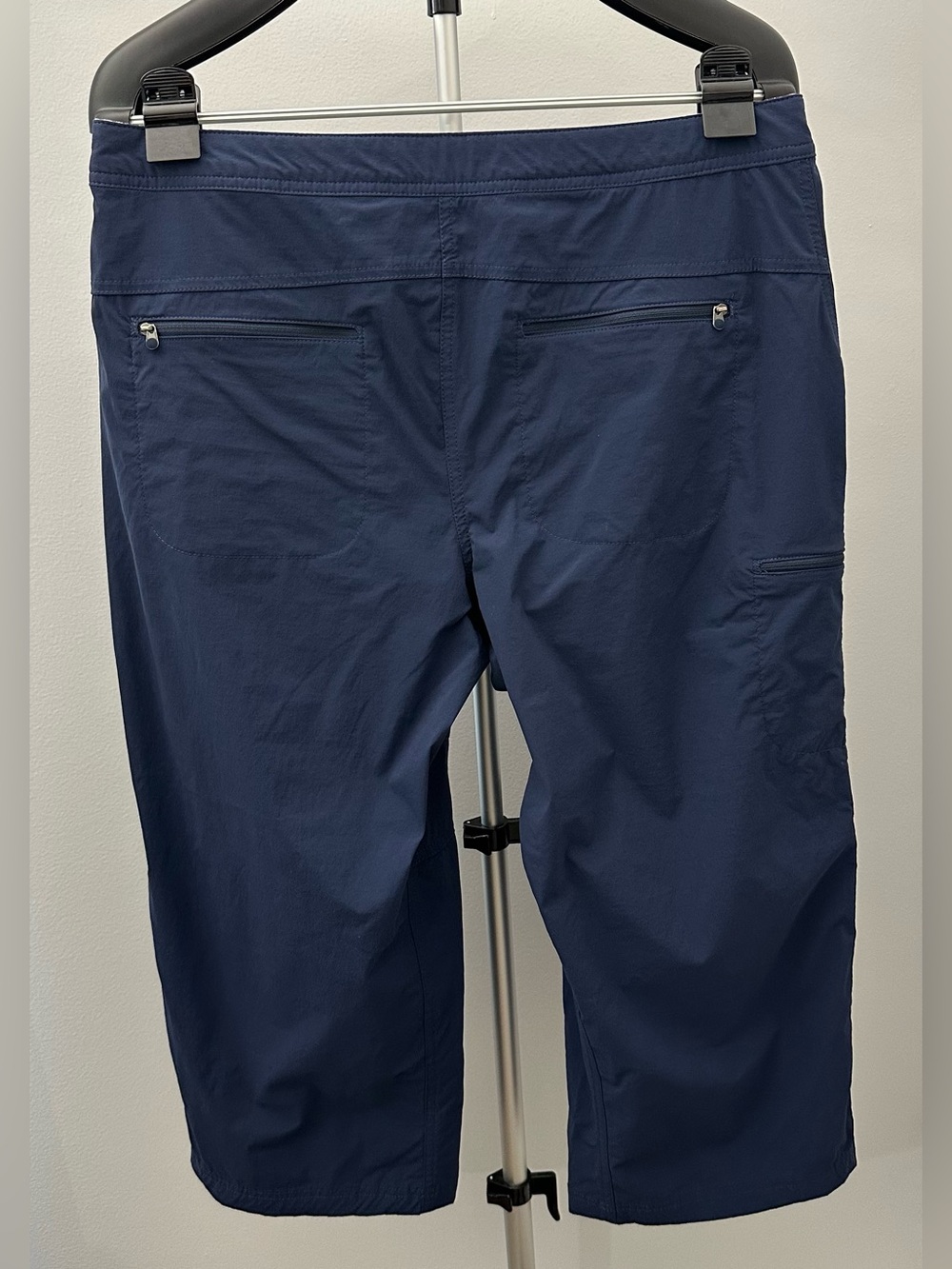 LLBean Capris - Picture 2 of 6
